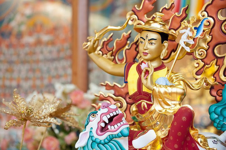 War es falsch, dass sich die Schüler der Neuen Kadampa Tradition an den Protesten gegen den Dalai Lama beteiligten?