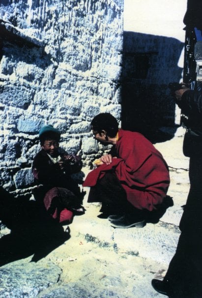 Hat Geshe Kelsang Gyatso an Tuberkulose gelitten, als er in Indien lebte, und kein langes Retreat gemacht?