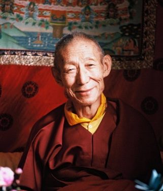 ¿Recibió el Ven. Gueshe Kelsang Gyatso compromisos del 14º Dalai Lama?